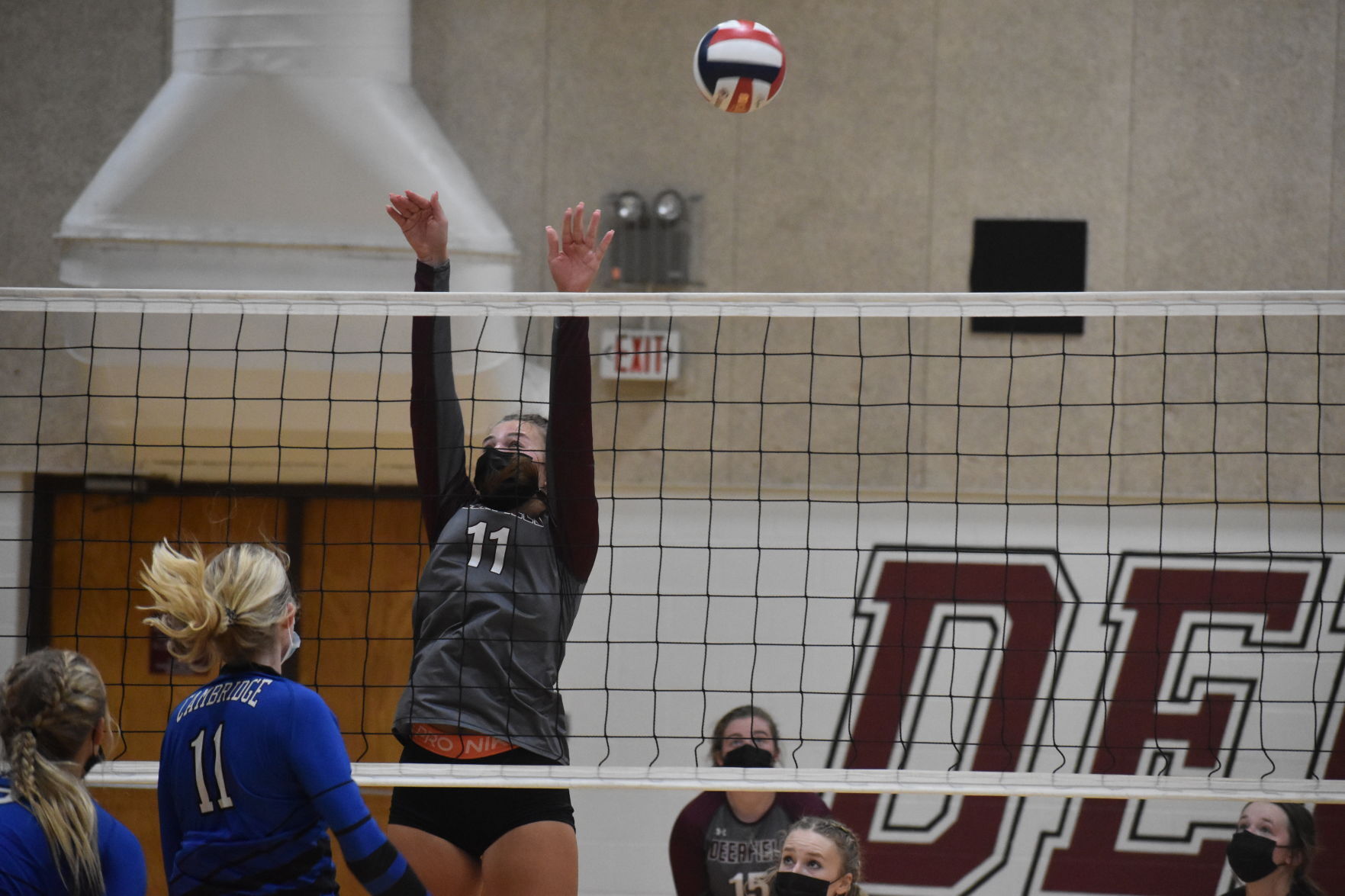 Senior Mayah Holzhueter